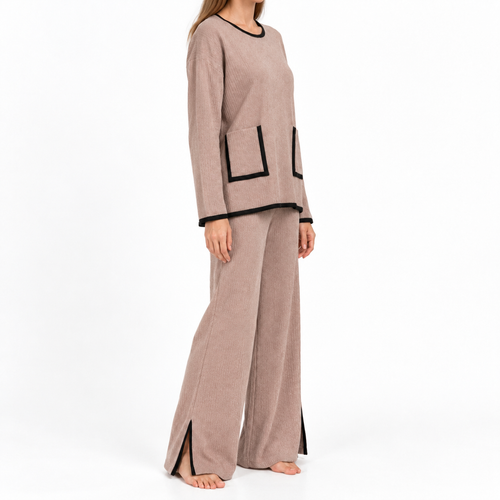 The Amelie Crew-Neck Wide-Leg Knit Set - 白色 - Distinct three-quarter view
