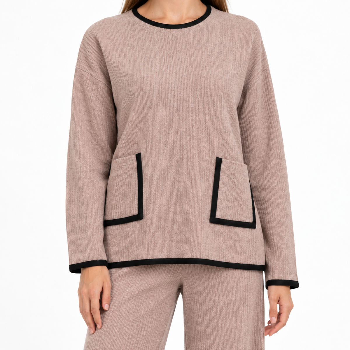The Amelie Crew-Neck Wide-Leg Knit Set - 白色 - Detail close-up