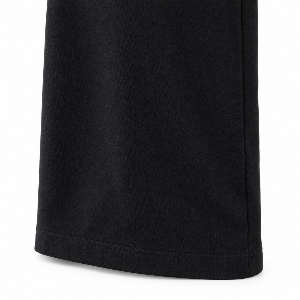 The Noemie Long-Sleeve Lounge Set - Ladies black - lower detail